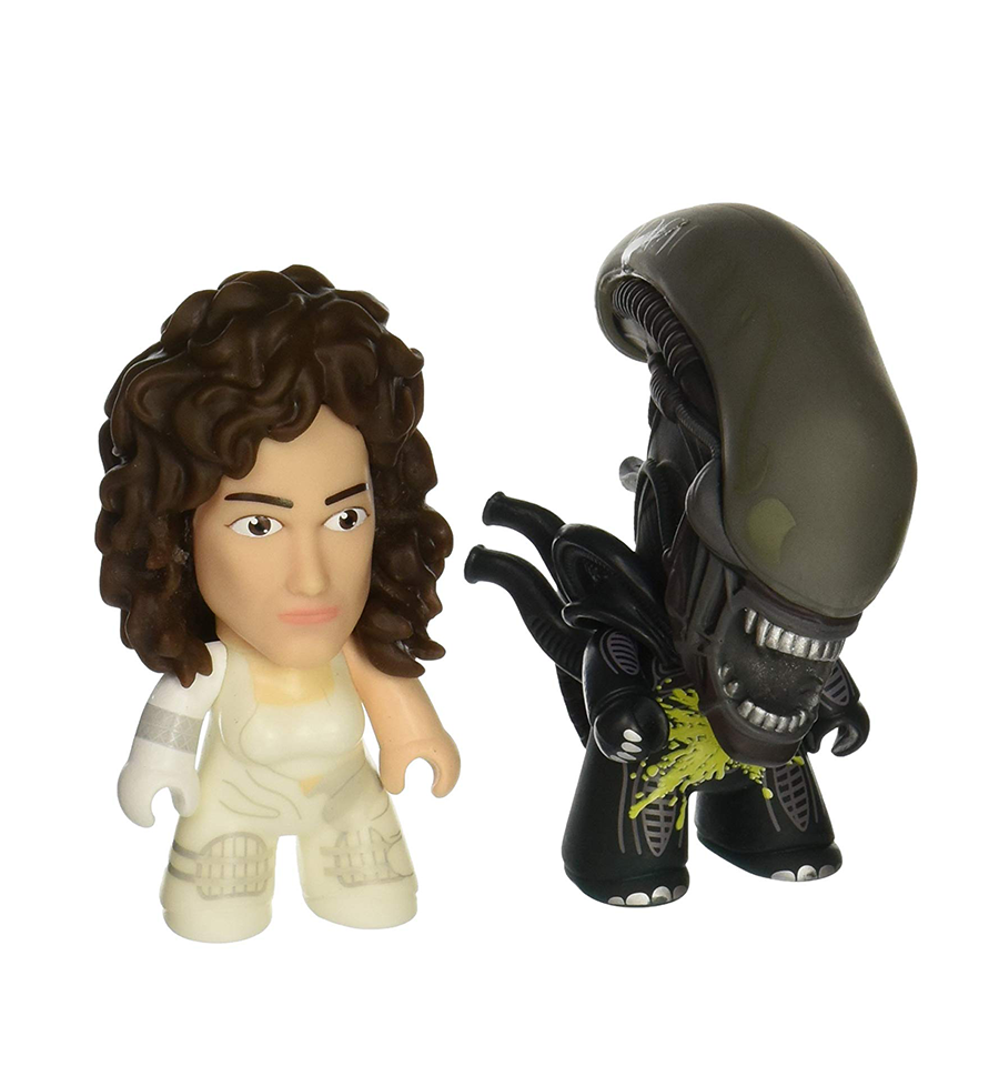 Alien Titan 3" Vinyl Figure 2-Pack: Pre-Suit Ripley & Acid Alien